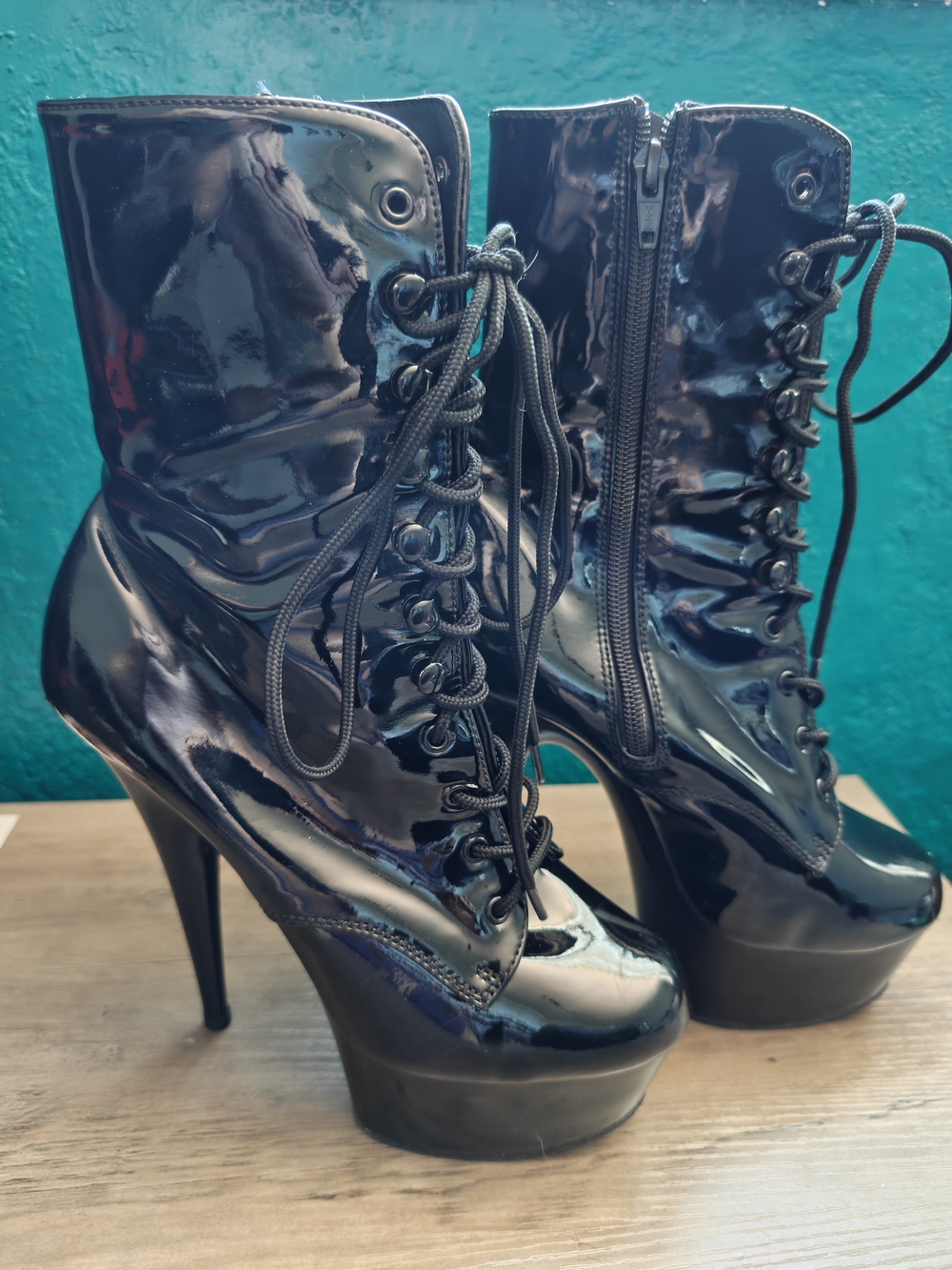 Pleaser Black Patent Lace-Up Platform Boots Delight-1020